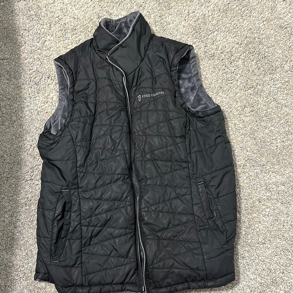 Reversible free country Vest